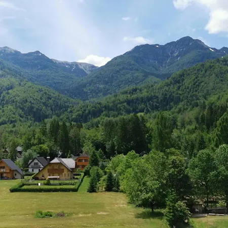 Destina, Ubytování v soukromí *